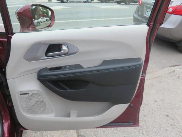 2018 Chrysler Pacifica Hybrid Limited
