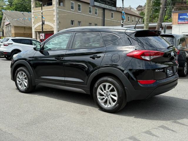 2016 Hyundai Tucson SE