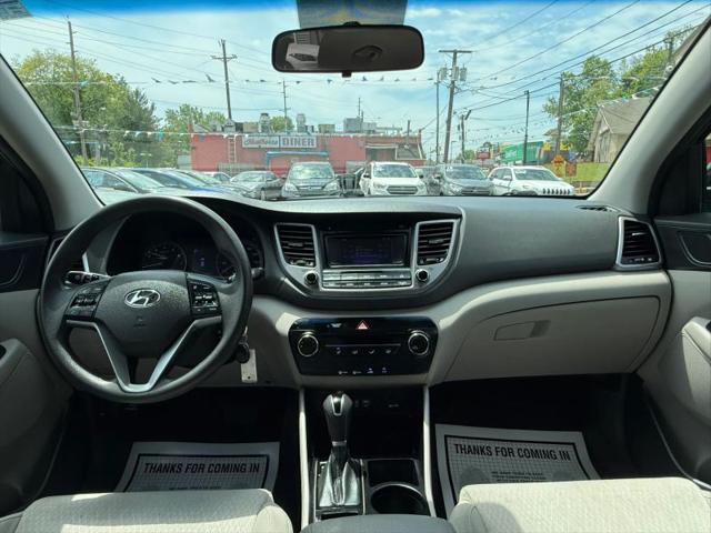 2016 Hyundai Tucson SE