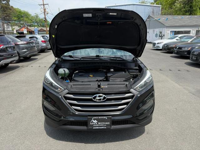 2016 Hyundai Tucson SE