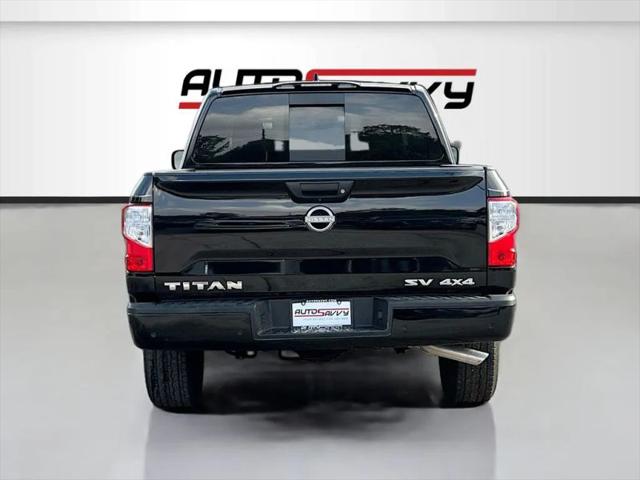 2024 Nissan Titan Crew Cab SV 4x4