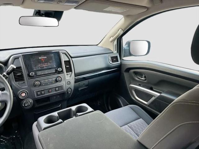 2024 Nissan Titan Crew Cab SV 4x4