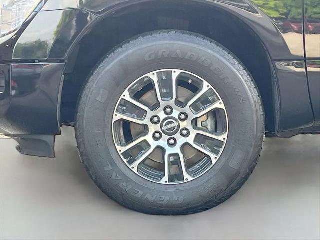 2024 Nissan Titan Crew Cab SV 4x4