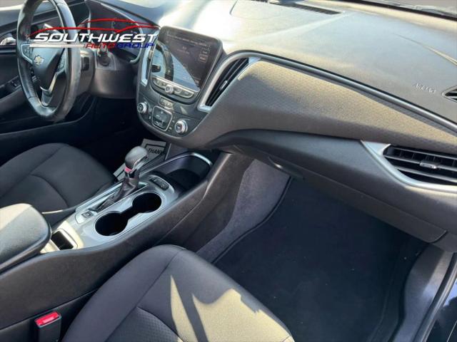 2022 Chevrolet Malibu FWD RS