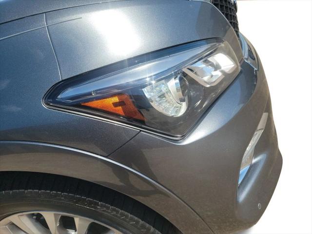 2017 INFINITI QX80 Base