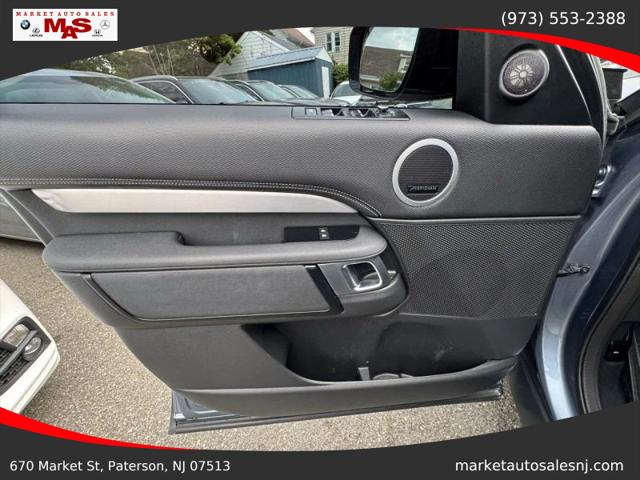 2022 Land Rover Discovery P360 S R-Dynamic