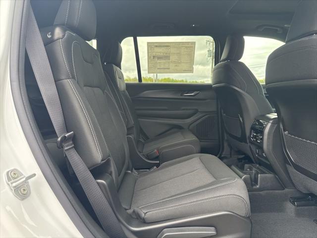 2026 Jeep Grand Cherokee L Altitude 4x4