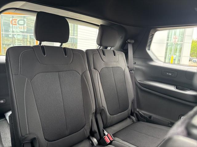 2026 Jeep Grand Cherokee L Altitude 4x4