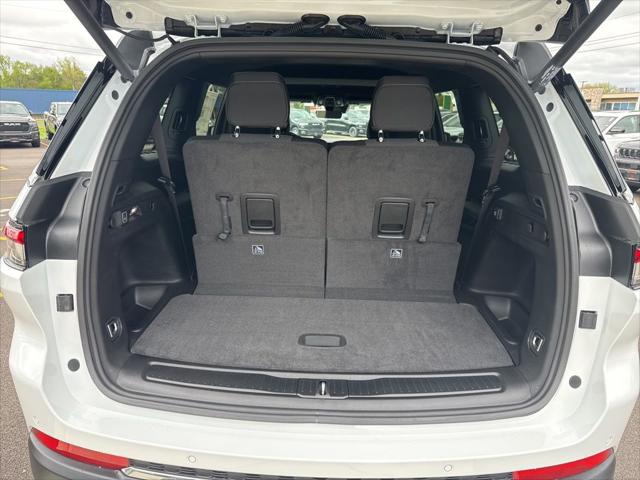 2026 Jeep Grand Cherokee L Altitude 4x4