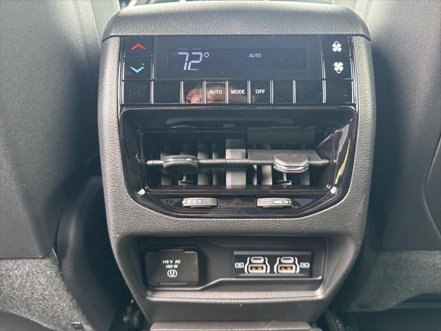 2026 Jeep Grand Cherokee L Altitude 4x4
