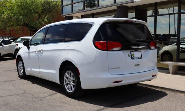 2023 Chrysler Voyager LX