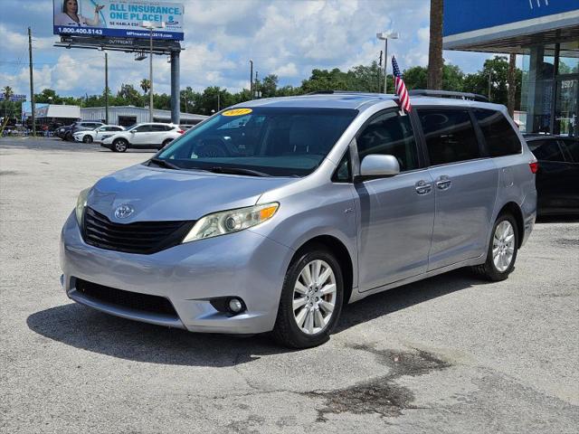 2017 Toyota Sienna XLE 7 Passenger