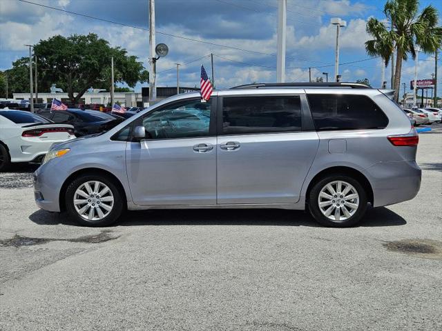 2017 Toyota Sienna XLE 7 Passenger