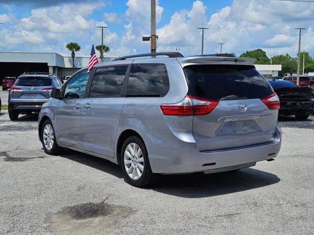 2017 Toyota Sienna XLE 7 Passenger
