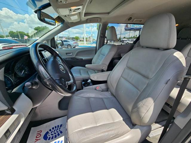 2017 Toyota Sienna XLE 7 Passenger