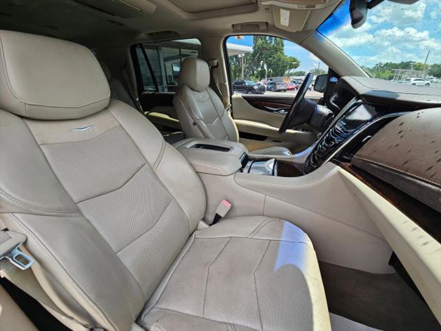 2015 Cadillac Escalade Luxury