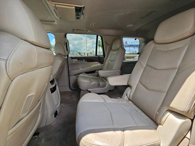 2015 Cadillac Escalade Luxury