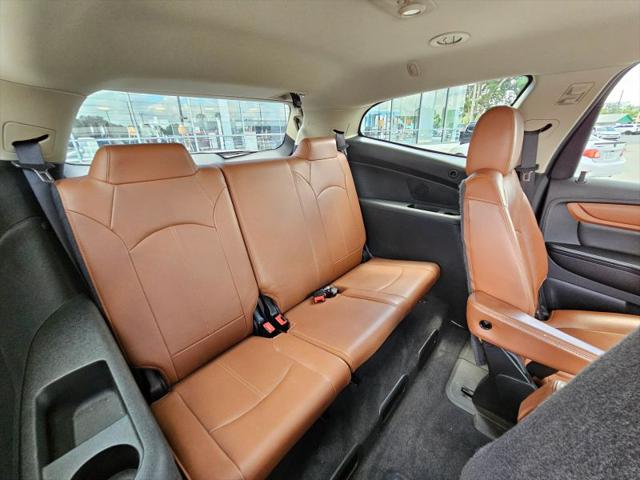2017 Chevrolet Traverse 2LT