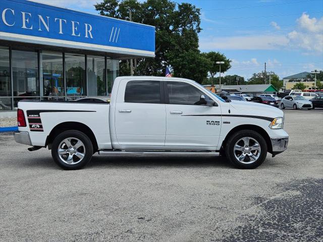 2018 Ram 1500 SLT Crew Cab 4x4 5'7" Box