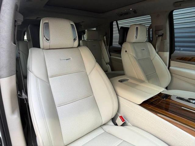 2024 Cadillac Escalade 4WD Sport Platinum