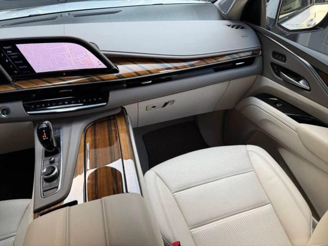 2024 Cadillac Escalade 4WD Sport Platinum