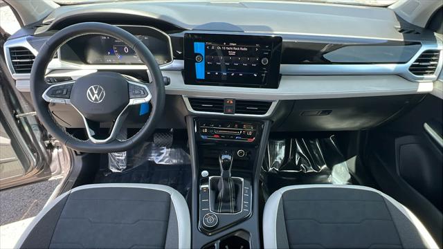 2026 Volkswagen Taos SE