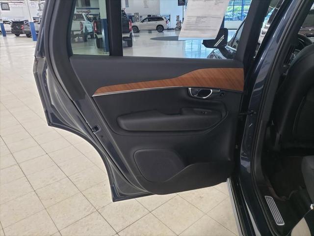 2024 Volvo XC90 B6 Plus Bright Theme 7-Seater