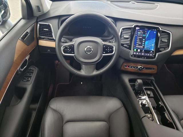 2024 Volvo XC90 B6 Plus Bright Theme 7-Seater