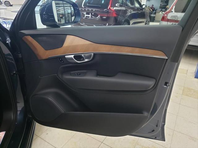2024 Volvo XC90 B6 Plus Bright Theme 7-Seater