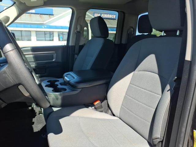 2024 Ram 1500 Classic SLT Quad Cab 4x4 6'4" Box