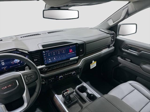 2026 GMC Sierra 1500 Crew Cab, Short Bed, SLT, 4WD