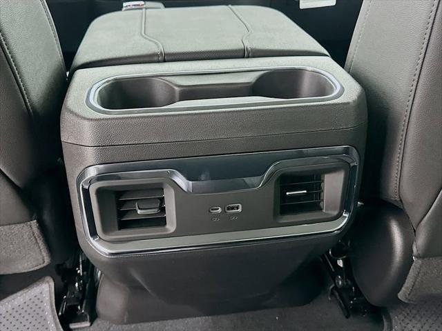 2026 GMC Sierra 1500 Crew Cab, Short Bed, SLT, 4WD
