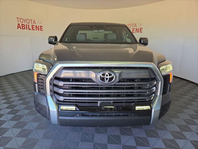 2026 Toyota Tundra Limited CrewMax 5.5' Bed