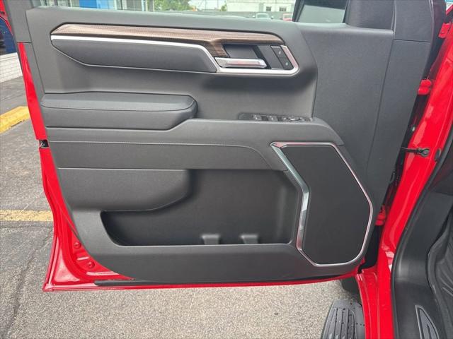 2026 Chevrolet Silverado 1500 4WD Crew Cab Standard Bed LT