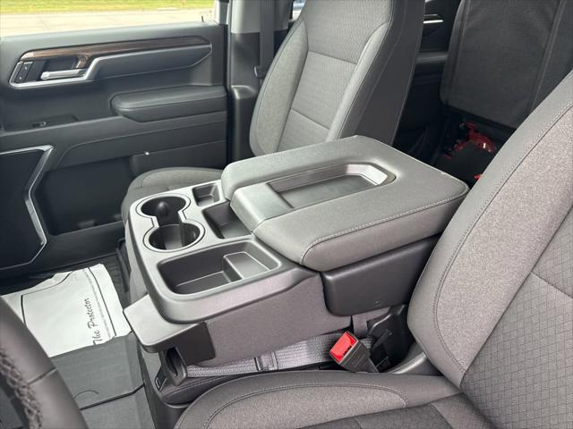 2026 Chevrolet Silverado 1500 4WD Crew Cab Standard Bed LT