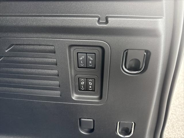 2026 GMC Acadia Denali AWD
