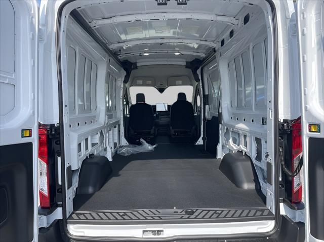 2026 Ford Transit Cargo Van T-350 148 Med Rf 9500 GVWR RWD