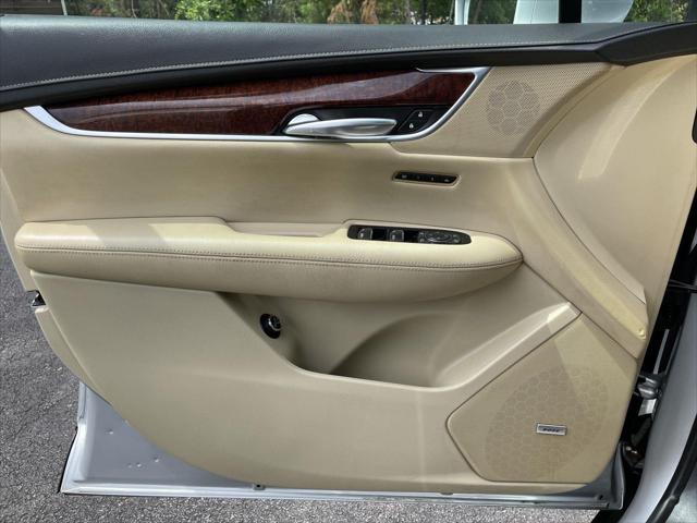 2018 Cadillac XT5 Premium Luxury