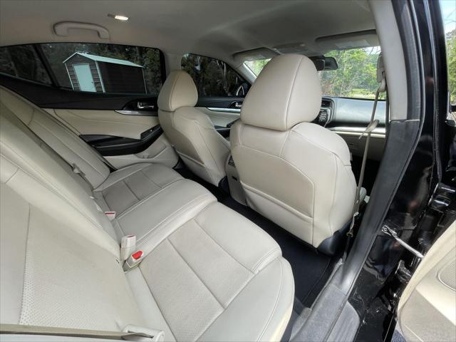 2022 Nissan Maxima SV Xtronic CVT