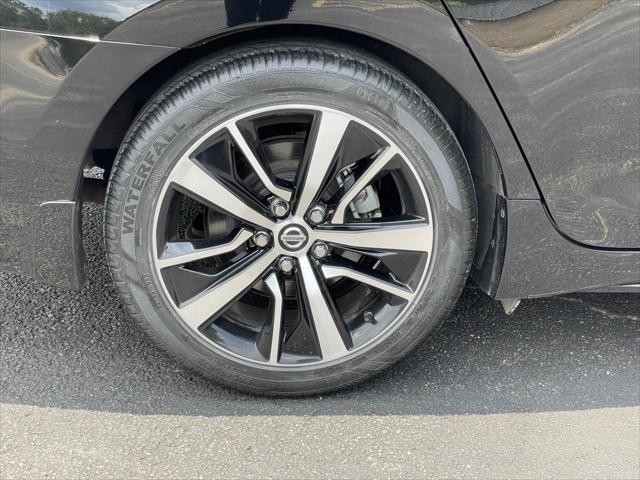 2022 Nissan Maxima SV Xtronic CVT