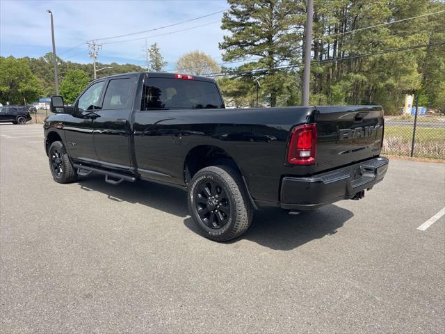 2025 Ram 3500 Big Horn Crew Cab 4x4 8' Box