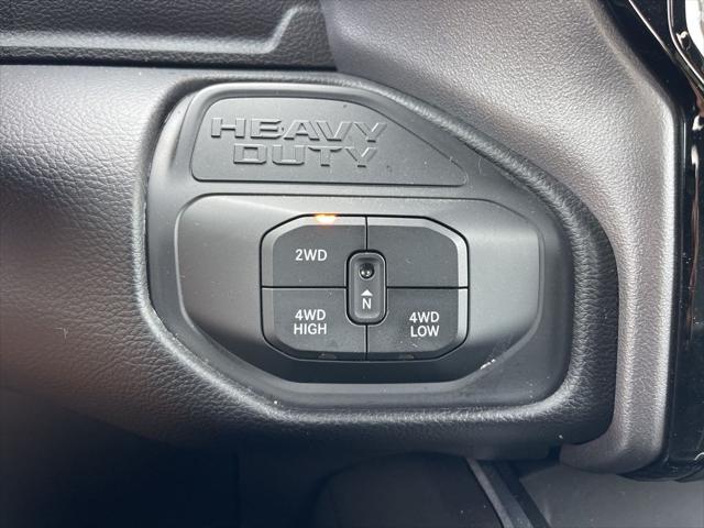 2025 Ram 3500 Big Horn Crew Cab 4x4 8' Box