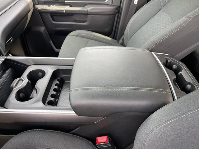 2025 Ram 3500 Big Horn Crew Cab 4x4 8' Box