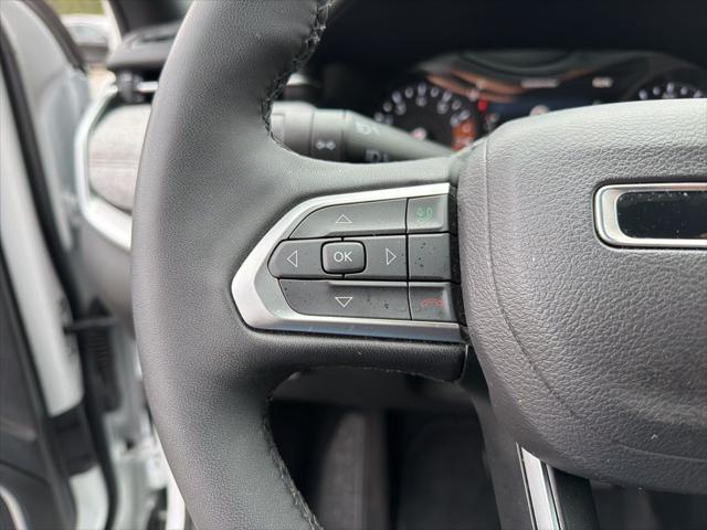 2024 Jeep Compass Latitude Lux FWD