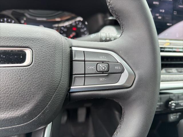 2024 Jeep Compass Latitude Lux FWD