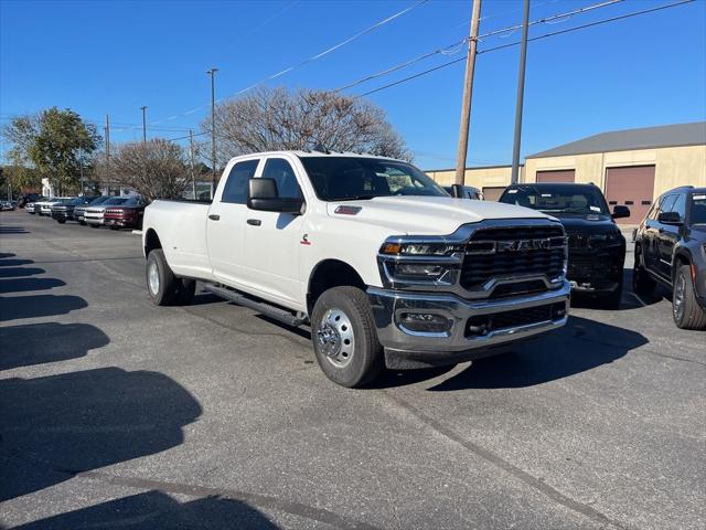 2026 Ram 3500 Tradesman Crew Cab 4x4 8' Box