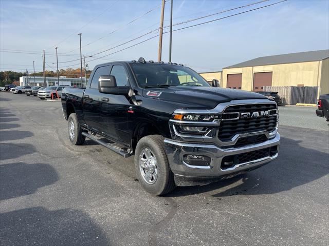 2026 Ram 2500 Tradesman Crew Cab 4x4 64 Box