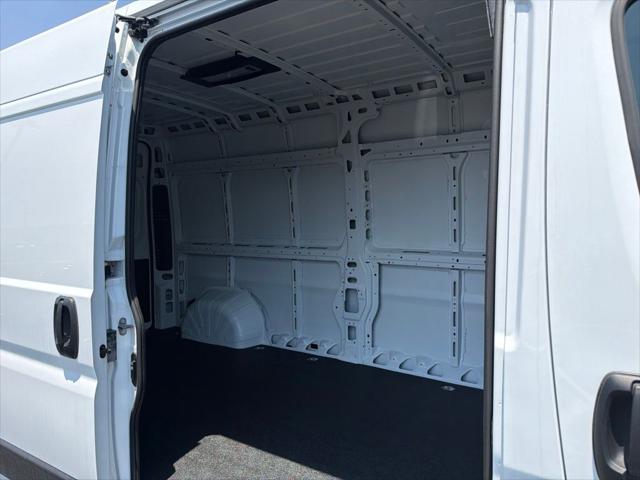 2026 Ram ProMaster 2500 Cargo Van Tradesman High Roof 159 WB w/Pass Seat