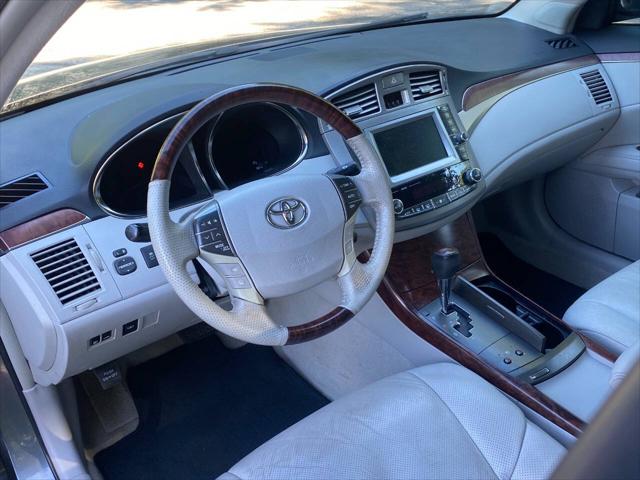 2012 Toyota Avalon Base 4dr Sedan