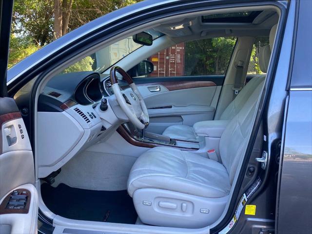 2012 Toyota Avalon Base 4dr Sedan